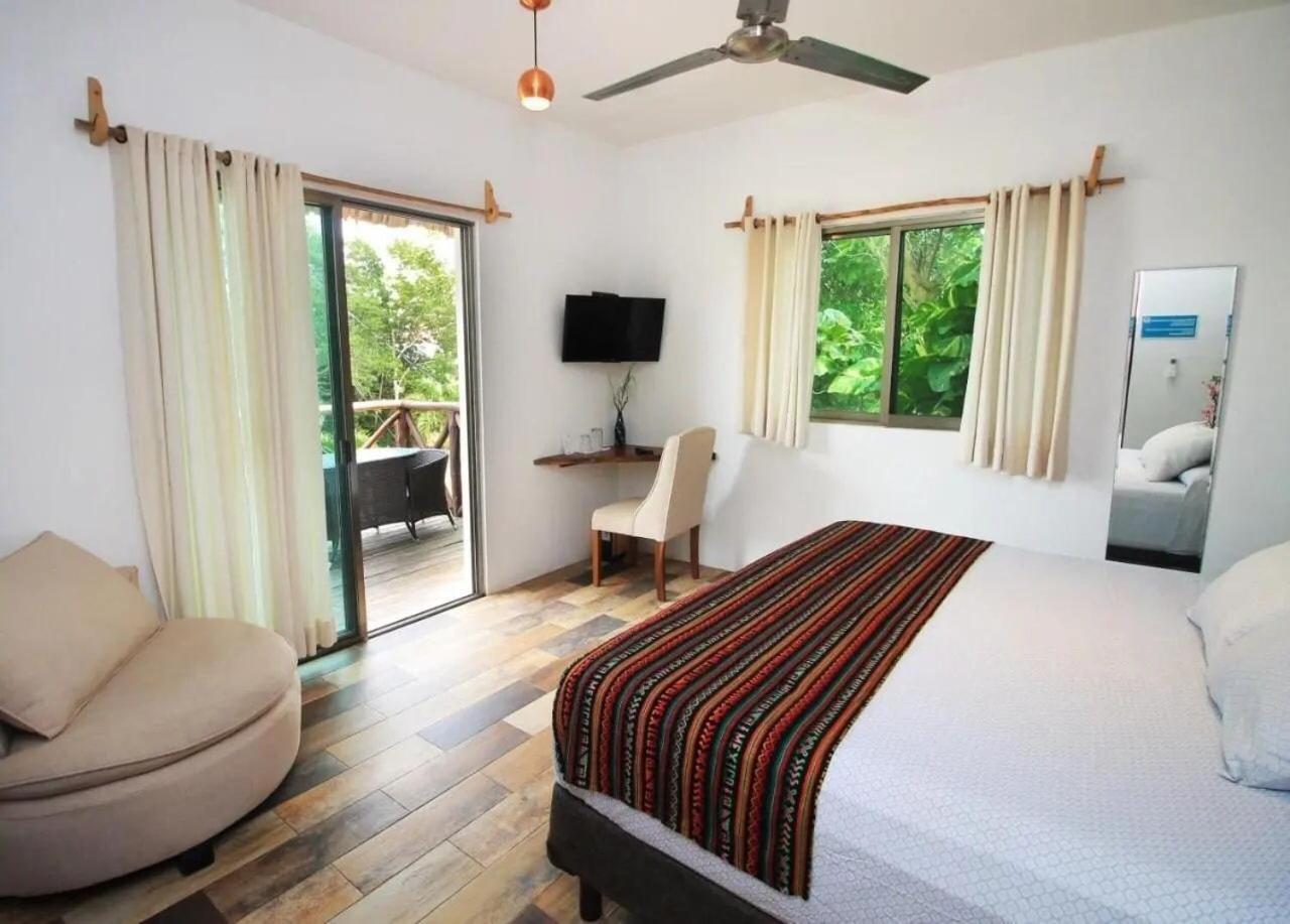 Hotel Pancho Villas Bacalar - Kayyaks Gratis Exterior photo
